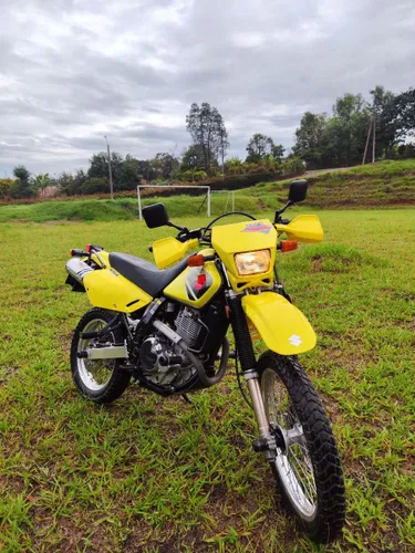 SE VENDE SUZUKI DR 650 MODELO 2016 CON 26000 KM