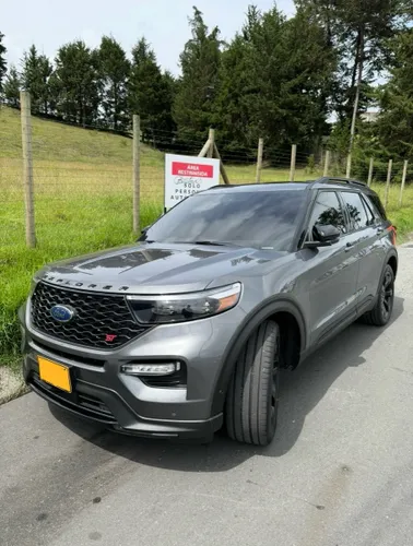 Ford Explorer ST 2022