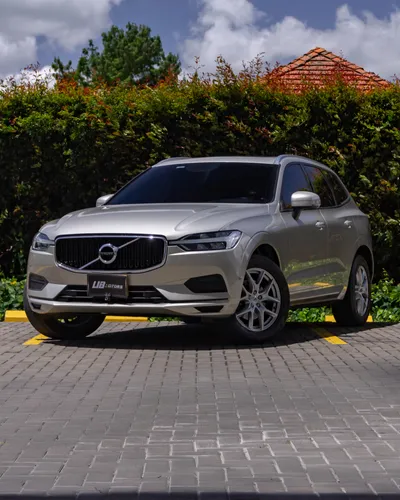 VOLVO XC60 T5 MOMENTUM 2018