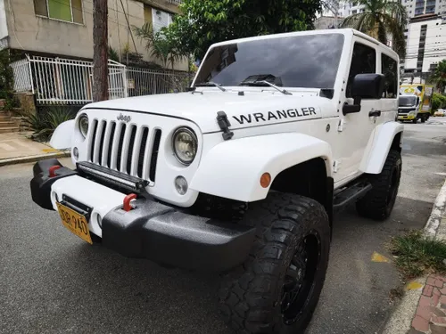 Jeep Rubicon Sahara 2016