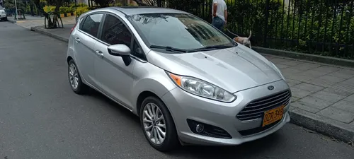 FORD FIESTA TITANIUM 1.6