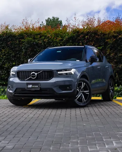 VOLVO XC40 R-DESIGN 2020