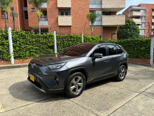 Toyota Rav4 Limited modelo 2020