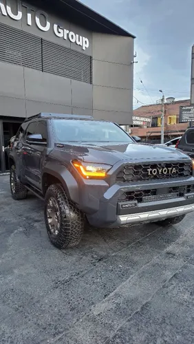 Toyota 4runner trailhunter 2.4 hibria para estrenar