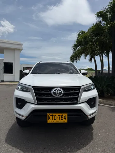 Toyota Fortuner SR 2021