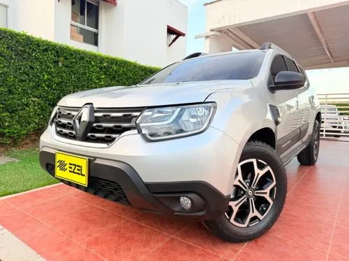 Renault DUSTER ICONIC CVT 2024