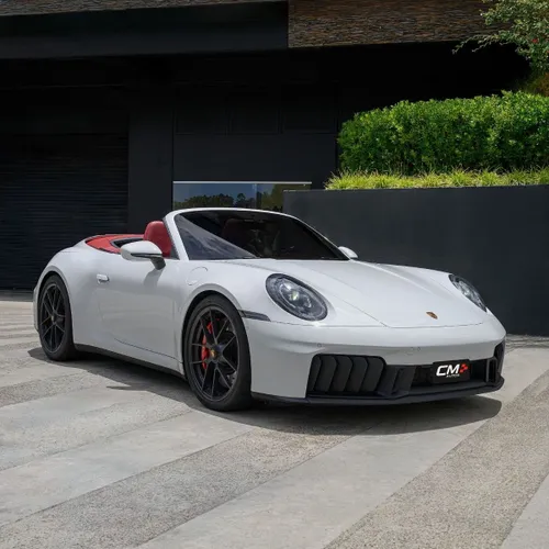 PORSCHE 911 CARRERA 4 GTS CABRIOLET