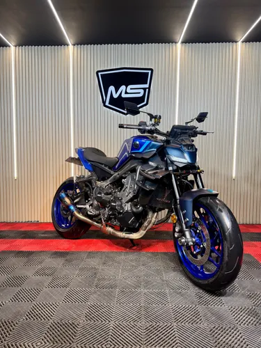 YAMAHA MT 09