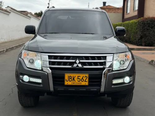 Mitsubishi New Montero