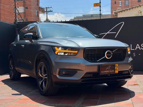 Volvo XC40 2.0 T5 Awd R-design