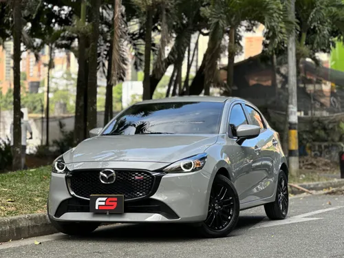 MAZDA 2 GRAND TOURING 2024