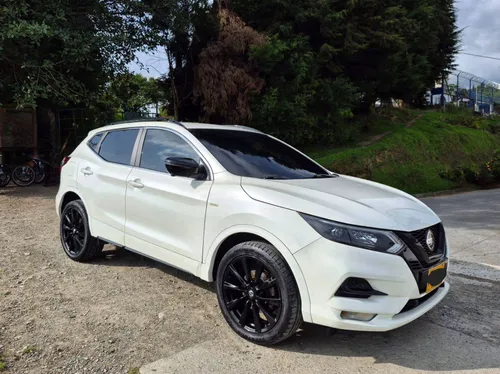 nissan Qashqai midnight 2022 aut 2.0