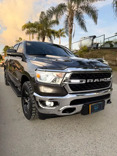 RAM 1500 MILD-HYBRID 2023 - ÚNICO PROPIETARIO - EXENTA DE PICO Y PLACA  EXTRAS PREMIUM
