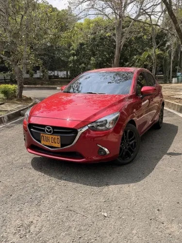SE VENDE MAZDA 2 GRAND TOURING LX 2019