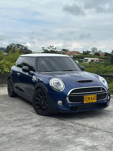 Mini Cooper s 2015 2.0 AT de aseguradora