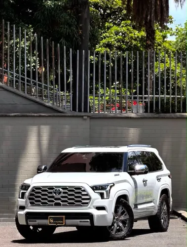 Toyota Sequoia Capstone