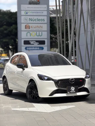 Mazda 2 Grand Touring LX Carbon Edition 2025