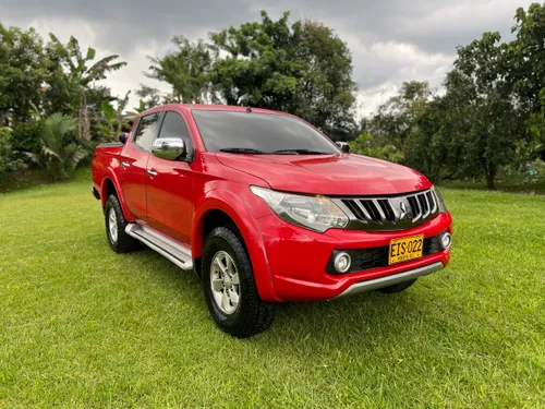 Mitsubishi L200 sportero