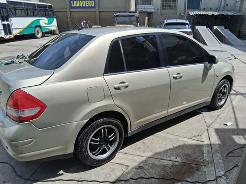 Nissan Tiida Automático 2008
