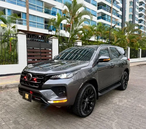 Toyota Fortuner 2.4 diesel 2021 aut 4x2