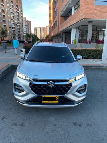 Suzuki Fronx 2024 Híbrida