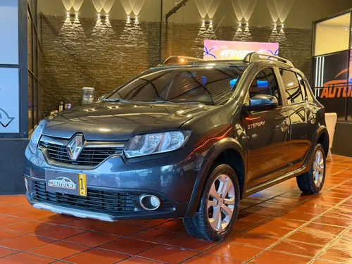 Renault Sandero  Stepway DynamiqueIntens Mecánico 2017