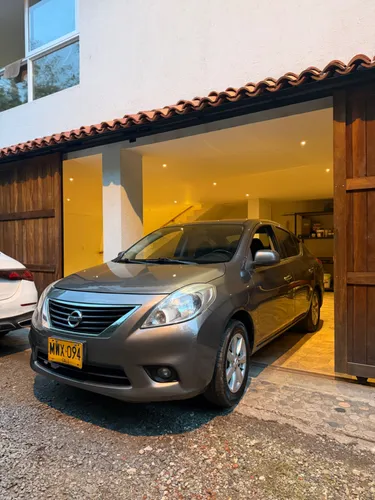 NISSAN VERSA 2013