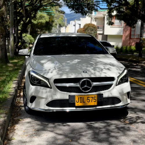 MERCEDES BENZ CLA 180 2017