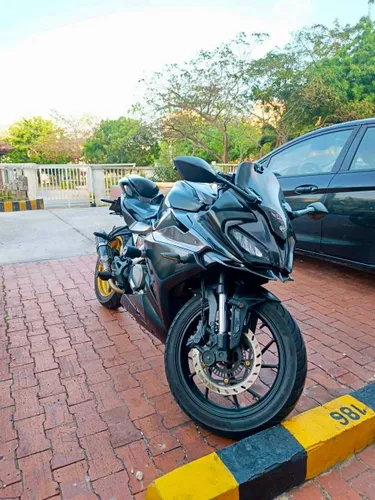 CF Moto 250SR 2021