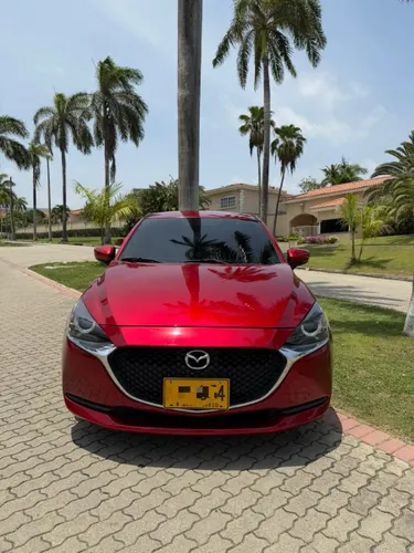 Mazda 2 Sedan