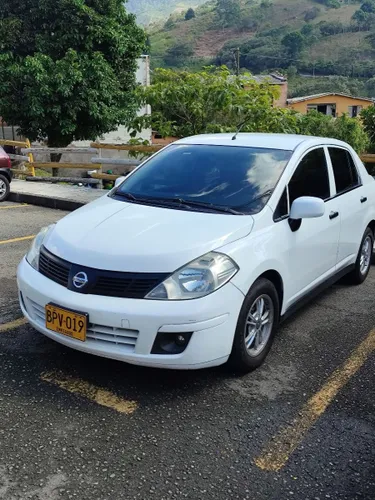 Nissan Tiida 2014