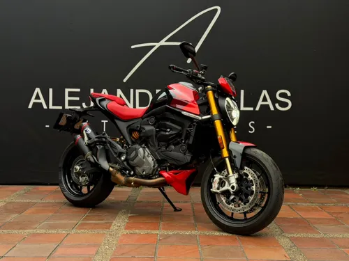 Ducati Monster 937