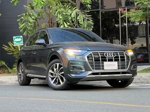 Audi Q5 Advanced MHEV QUATTRO