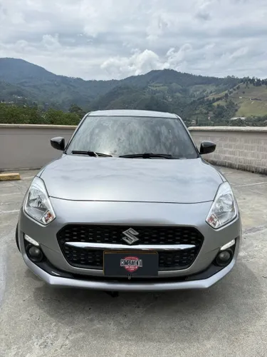 Suzuki swift hibrido mecanico 2022