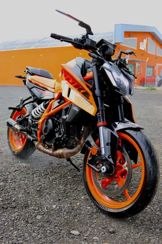Se vende KTM DUKE 390 3 GEN