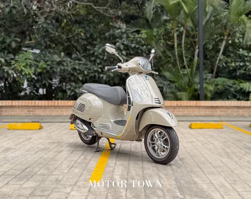 PIAGGIO VESPA GTS 2024