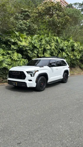 TOYOTA SEQUOIA TRD PRO 2026 BLINDADA