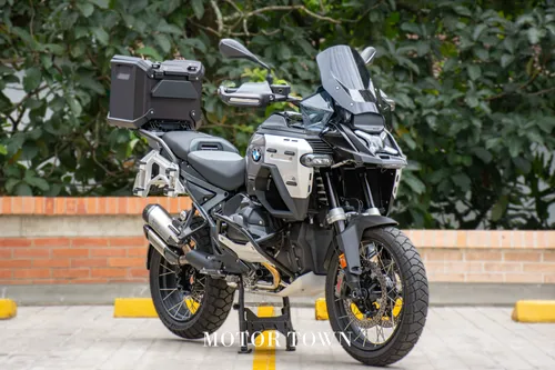 BMW R1300GS ADVENTURE PREMIUM TRIPLE BLACK 2025