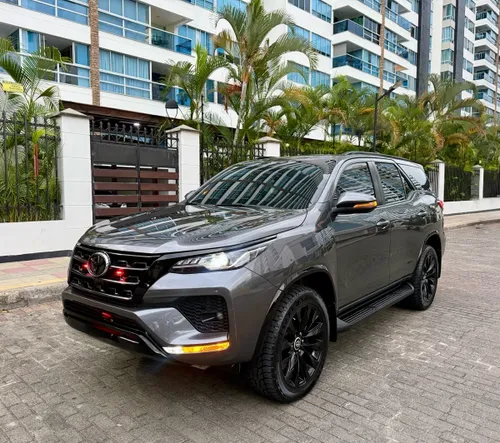 TOYOTA FORTUNER 2.4 4x2  2021  DIÉSEL