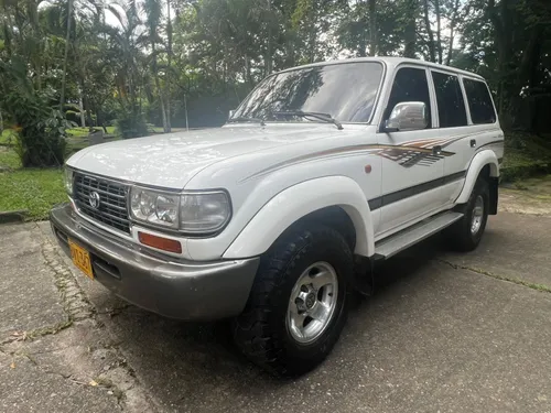 Toyota Burbuja FZJ80 VX 2004