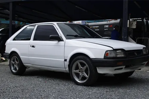 MAZDA 323 HB 1.300 CC 1994