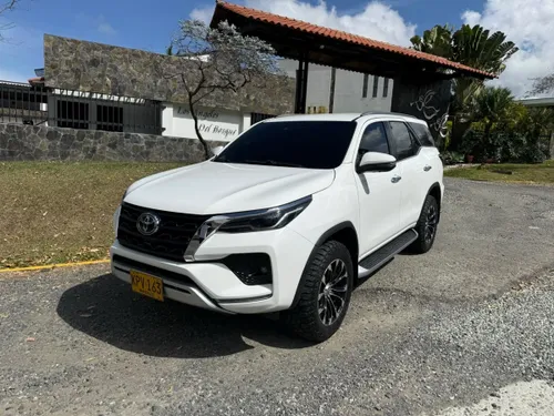 Toyota fortuner modelo 2021 motor 2.8 Diesel