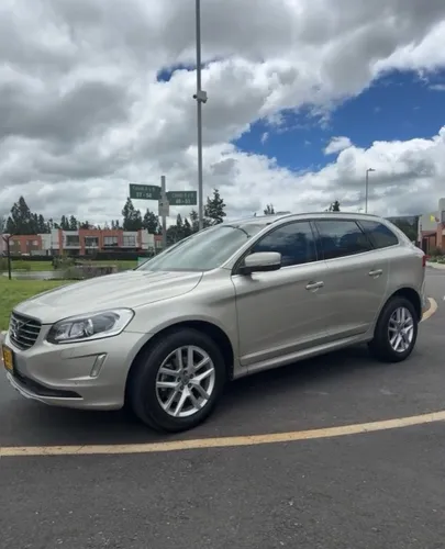 Vendo Volvo XC60 T5 Summum Polestar AWD 2017 56.000 km