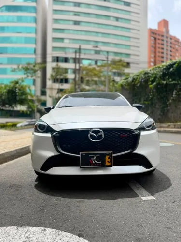 Mazda 2 Grand Touring carbón Edition