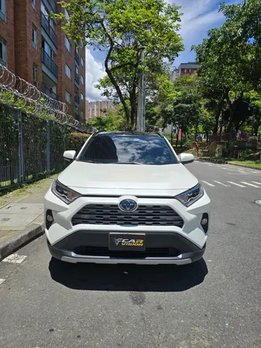 Toyota Rav 4 Limited HEV 2