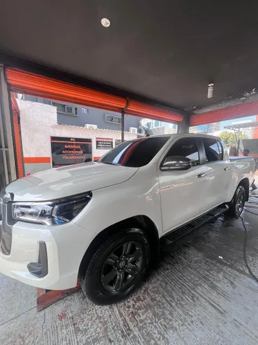 TOTOTA HILUX
