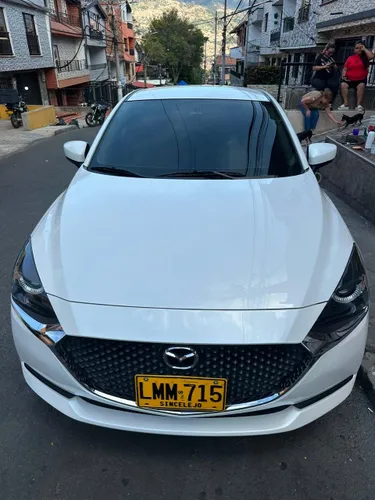 Mazda 2 grand touring