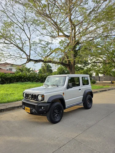 SUZUKI JIMNY 2023 Mecánico 4x4