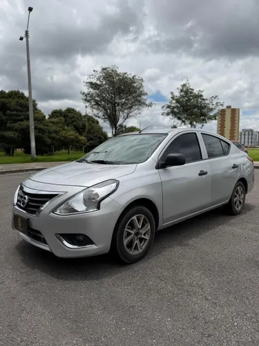 Nissan versa 2022 automático