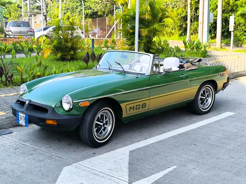 MG-B 1975  Convertible clásico inglés